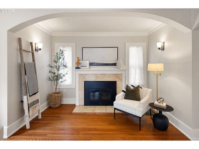 910 E 22ND Ave, Eugene, OR 97405