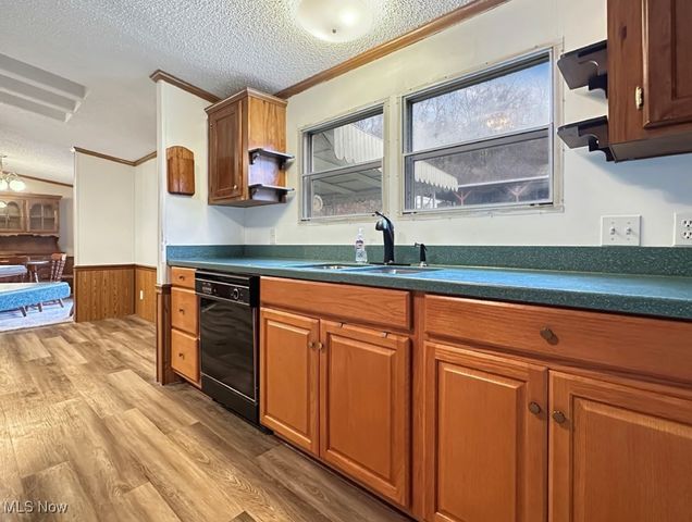 2749 Deer Pass Drive SW, Canton, OH 44706