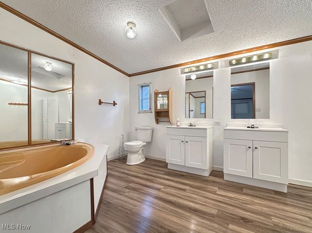 2749 Deer Pass Drive SW, Canton, OH 44706