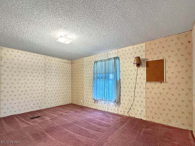 2749 Deer Pass Drive SW, Canton, OH 44706