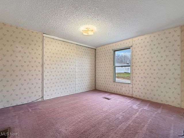 2749 Deer Pass Drive SW, Canton, OH 44706