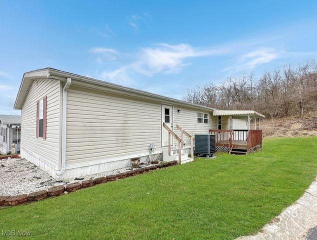 2749 Deer Pass Drive SW, Canton, OH 44706