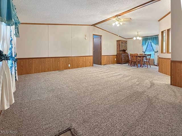 2749 Deer Pass Drive SW, Canton, OH 44706