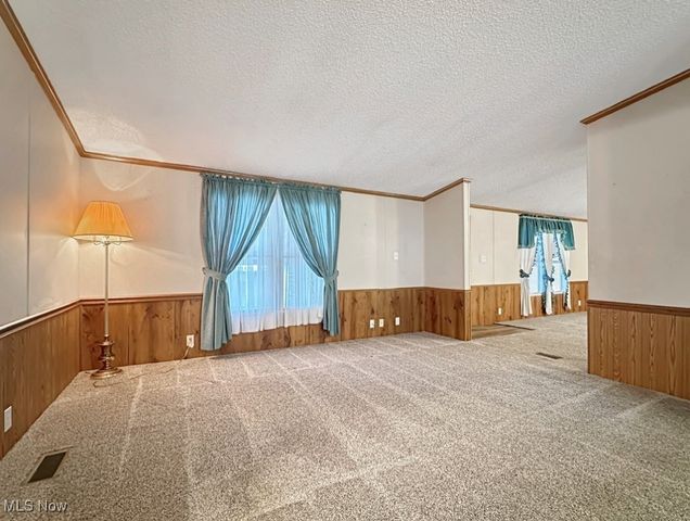 2749 Deer Pass Drive SW, Canton, OH 44706