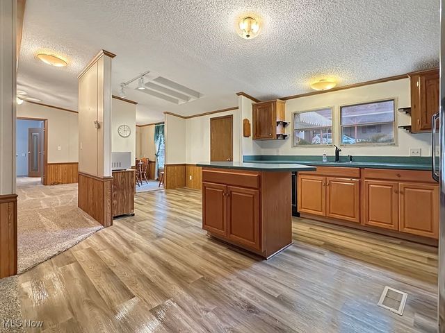 2749 Deer Pass Drive SW, Canton, OH 44706