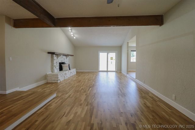 1404 W Indianola Street, Broken Arrow, OK 74012