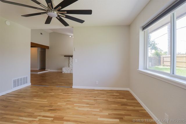 1404 W Indianola Street, Broken Arrow, OK 74012