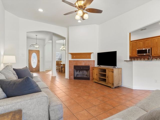 143 Florence Lane, Springtown, TX 76082