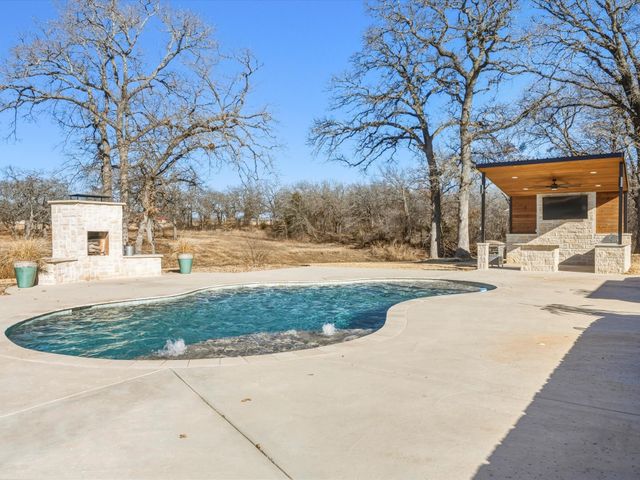 143 Florence Lane, Springtown, TX 76082