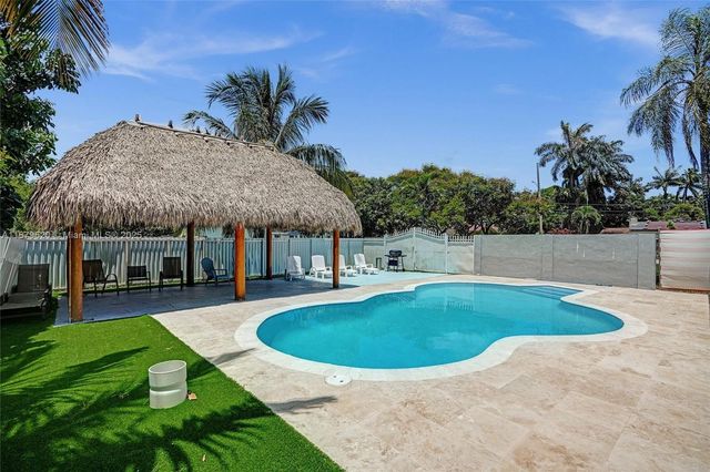16000 N Miami Ave, Miami, FL 33169