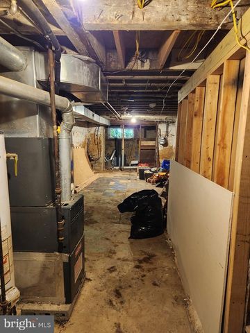 1933 W PACIFIC ST, Philadelphia, PA 19140