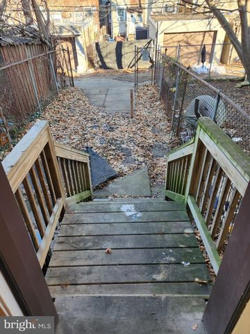 1933 W PACIFIC ST, Philadelphia, PA 19140