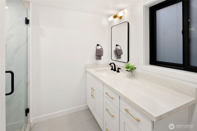 16040 36th Avenue NE, Lake Forest Park, WA 98155