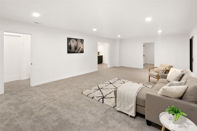 16040 36th Avenue NE, Lake Forest Park, WA 98155