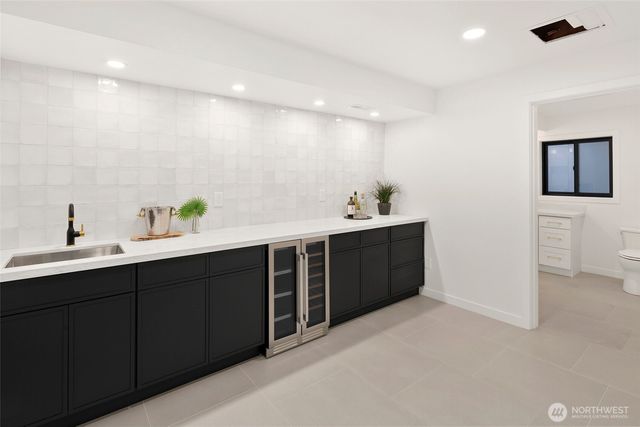 16040 36th Avenue NE, Lake Forest Park, WA 98155