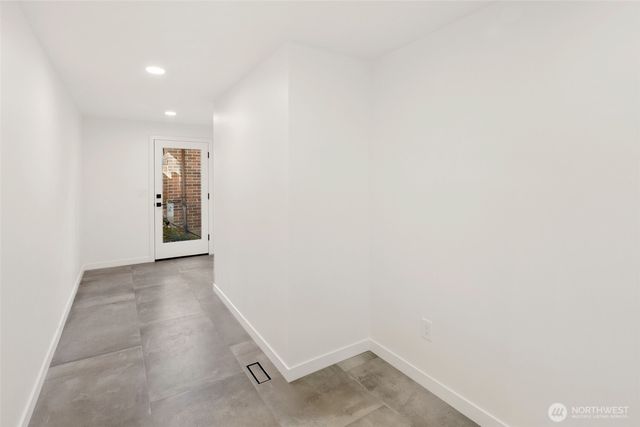 16040 36th Avenue NE, Lake Forest Park, WA 98155