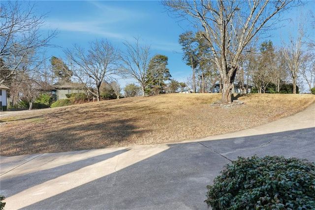 2453 Basin Court, Gainesville, GA 30506