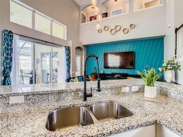 7757 BASNETT CIRCLE, Kissimmee, FL 34747