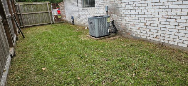 206 W Mitchell Road, Houston, TX 77037