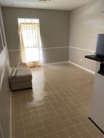 206 W Mitchell Road, Houston, TX 77037