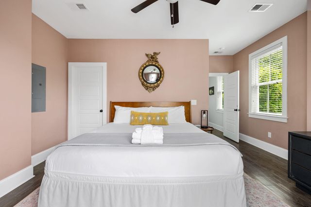 162 Spring Street, Charleston, SC 29403