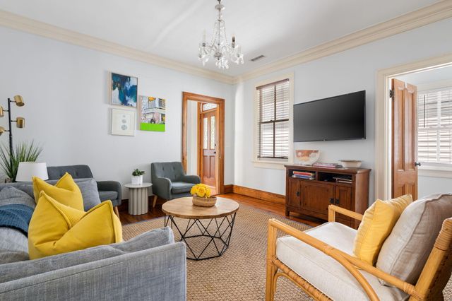 162 Spring Street, Charleston, SC 29403