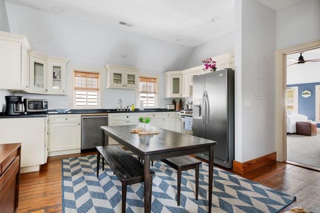 162 Spring Street, Charleston, SC 29403