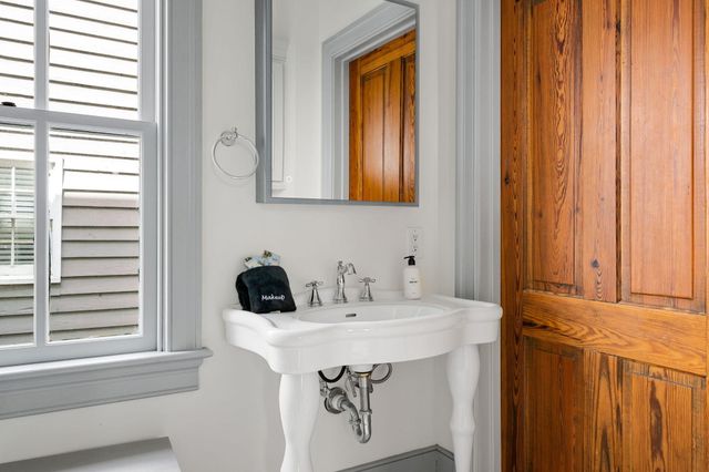 162 Spring Street, Charleston, SC 29403
