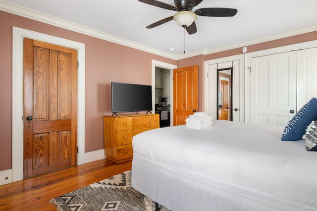 162 Spring Street, Charleston, SC 29403