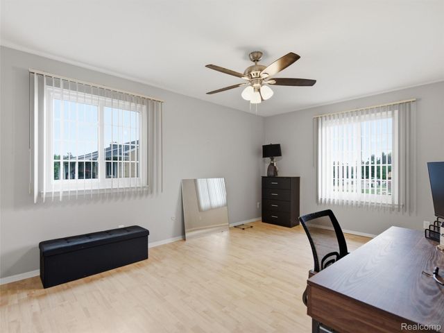 34691 Kimberly Drive 51, Sterling Heights, MI 48312