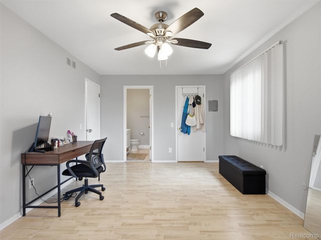 34691 Kimberly Drive 51, Sterling Heights, MI 48312