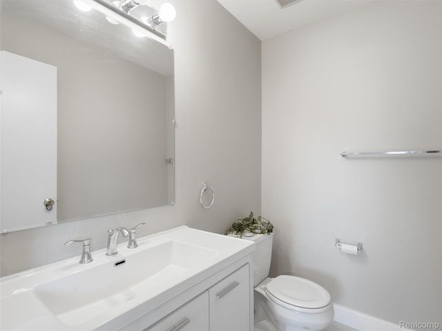 34691 Kimberly Drive 51, Sterling Heights, MI 48312