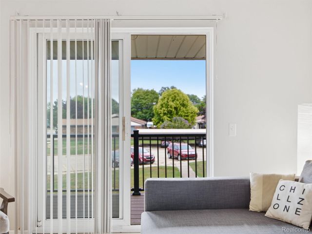34691 Kimberly Drive 51, Sterling Heights, MI 48312