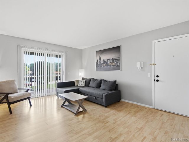 34691 Kimberly Drive 51, Sterling Heights, MI 48312