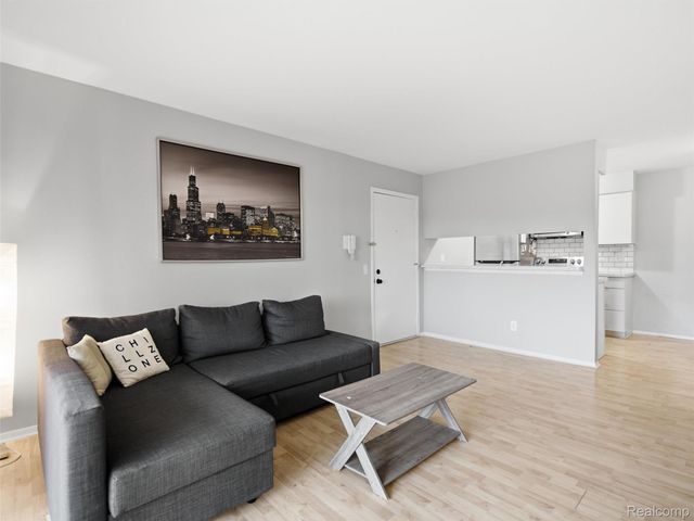 34691 Kimberly Drive 51, Sterling Heights, MI 48312