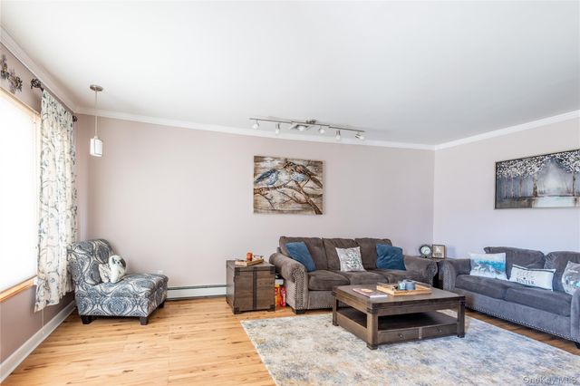 17 Wanda Terrace, Farmingville, NY 11738