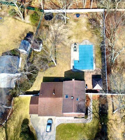 17 Wanda Terrace, Farmingville, NY 11738