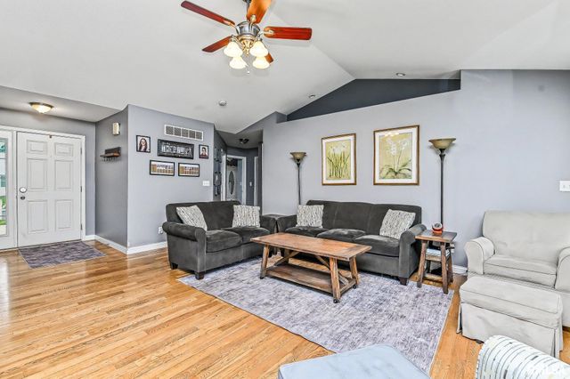 716 SIMON Street, Washington, IL 61571