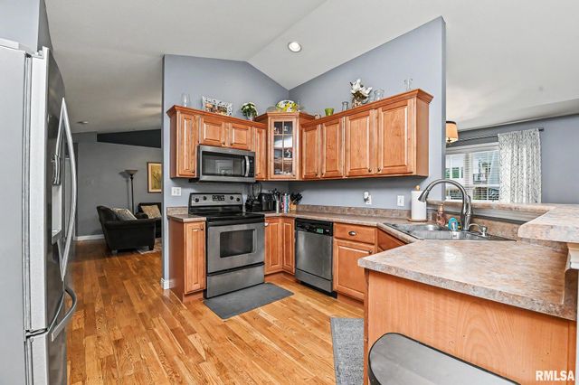 716 SIMON Street, Washington, IL 61571