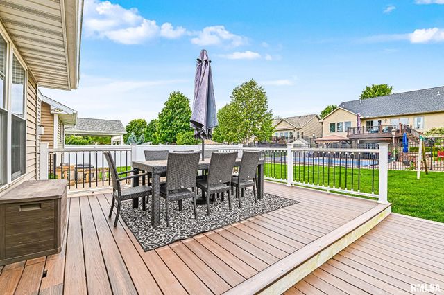 716 SIMON Street, Washington, IL 61571