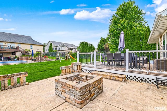 716 SIMON Street, Washington, IL 61571