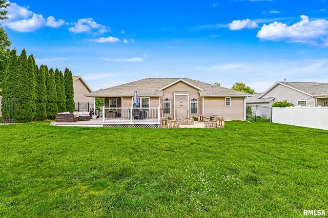 716 SIMON Street, Washington, IL 61571
