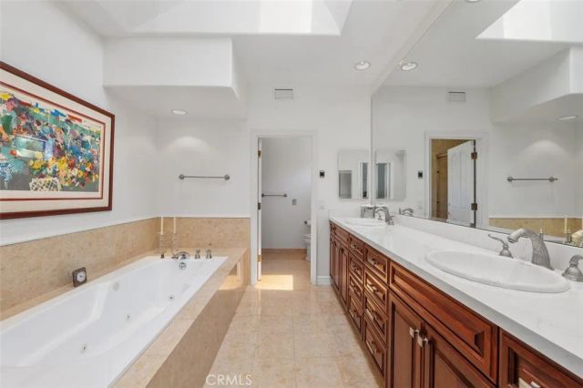 4433 Tedregal Court, Calabasas, CA 91302