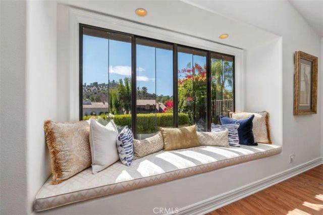 4433 Tedregal Court, Calabasas, CA 91302