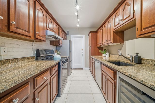 46 Commonwealth Ave 8, Boston, MA 02116