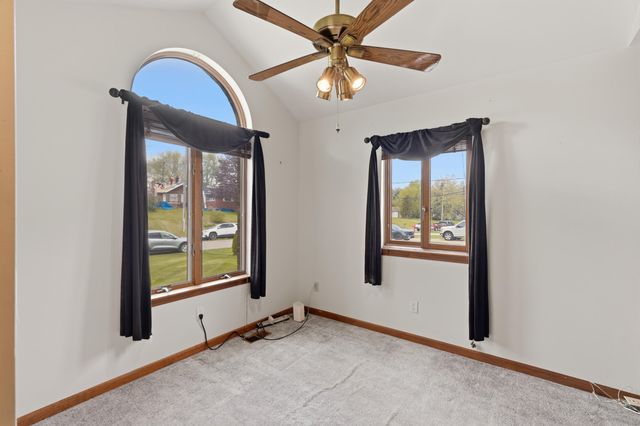 3750 Loch Drive, Highland Twp, MI 48357