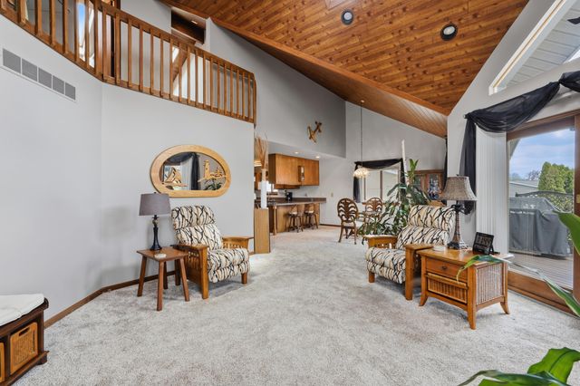 3750 Loch Drive, Highland Twp, MI 48357