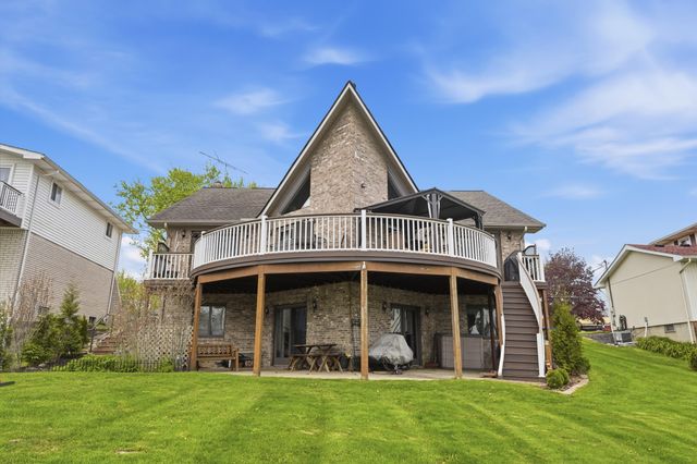 3750 Loch Drive, Highland Twp, MI 48357