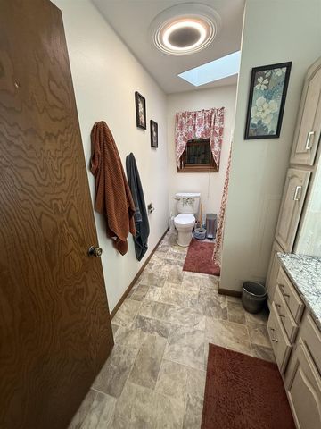 506 N Brooklyn Avenue, Elroy, WI 53929