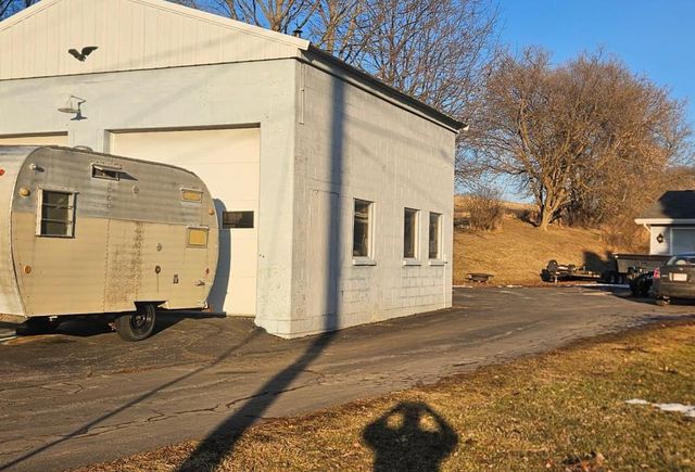 506 N Brooklyn Avenue, Elroy, WI 53929